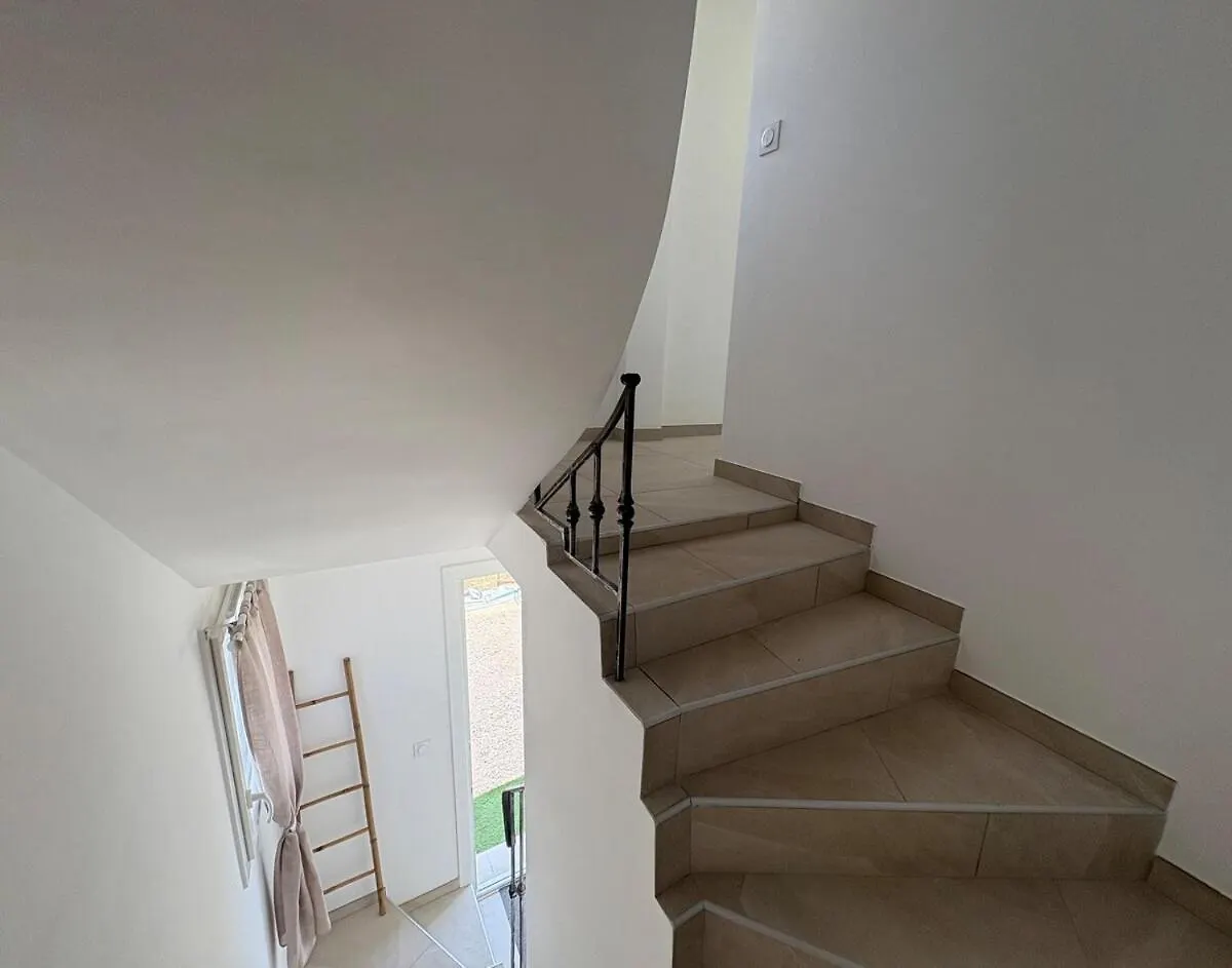 Holiday home Duplex Neuf Avec Terrasse Et Tropezienne Sanary-sur-Mer