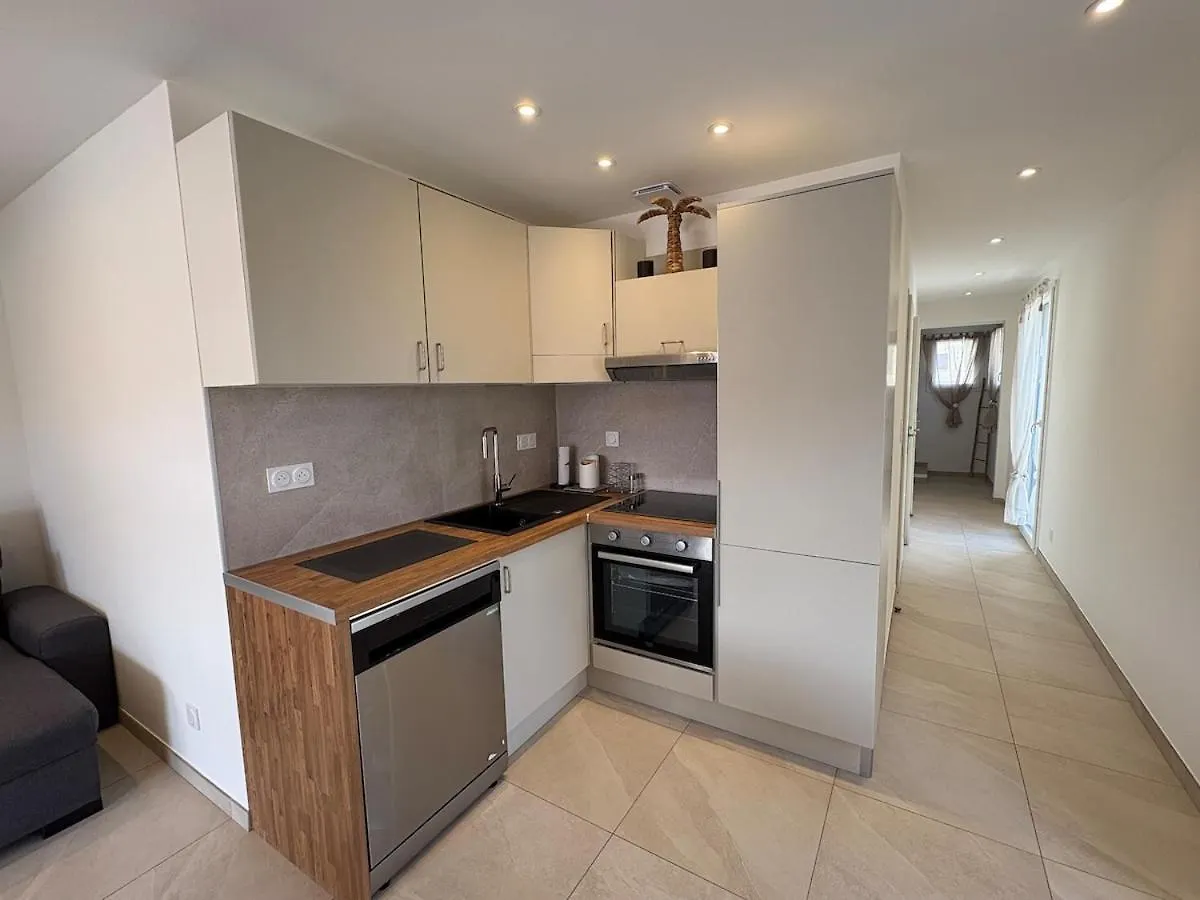 Duplex Neuf Avec Terrasse Et Tropezienne Sanary-sur-Mer Holiday home